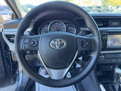 Used 2015 Toyota Corolla LE image 11