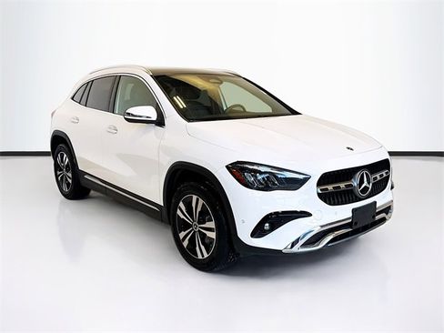 Certified 2025 Mercedes-Benz GLA 250 4MATIC image 3