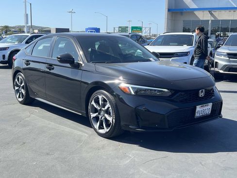 Certified 2025 Honda Civic Sport Touring image 28