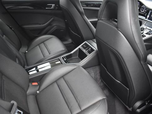 Used 2018 Porsche Panamera 4S AWD/4WD image 28