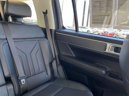 Used 2025 Hyundai Santa Fe SEL image 39