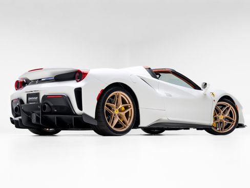 Used 2020 Ferrari 488 Pista Spider image 5
