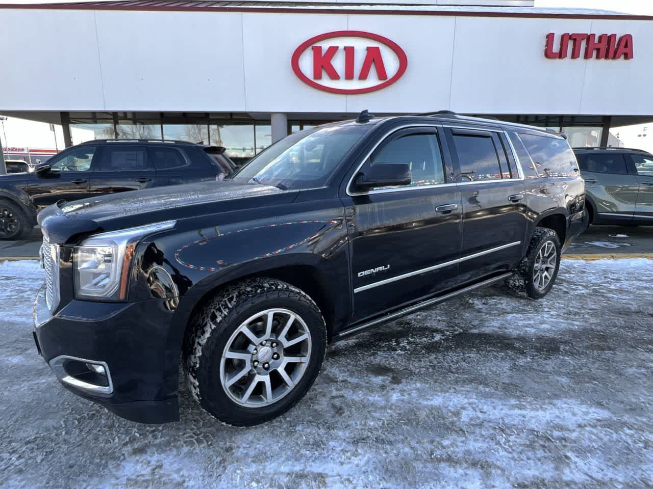 Used 2016 GMC Yukon XL Denali w/ Open Road Package AWD/4WD image 1