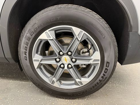 Used 2025 Chevrolet Blazer LT image 19