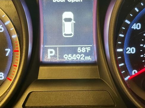 Used 2016 Hyundai Santa Fe Sport AWD/4WD image 18