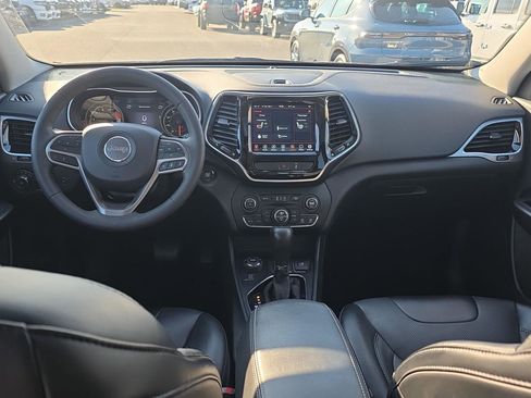 Used 2022 Jeep Cherokee Limited image 16