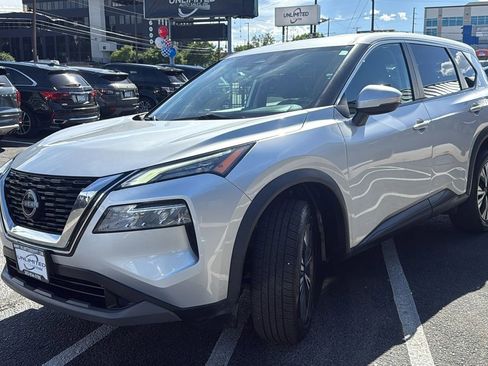 Used 2022 Nissan Rogue SV AWD/4WD image 7