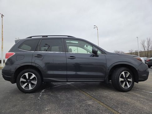 Used 2017 Subaru Forester 2.5i Limited w/ Protection Package #2 image 23