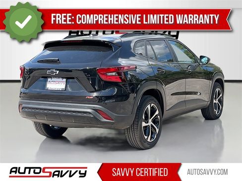 Used 2025 Chevrolet Trax RS w/ Driver Confidence Package image 7