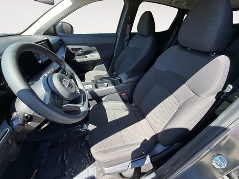 Used 2025 Nissan Kicks S AWD/4WD image 10