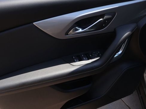 Certified 2025 Chevrolet Blazer LT AWD/4WD image 17
