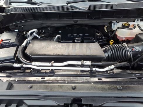 Used 2024 Chevrolet Silverado 1500 LT image 33