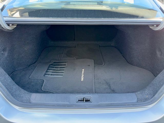 Used 2021 Nissan Sentra SV FWD image 6