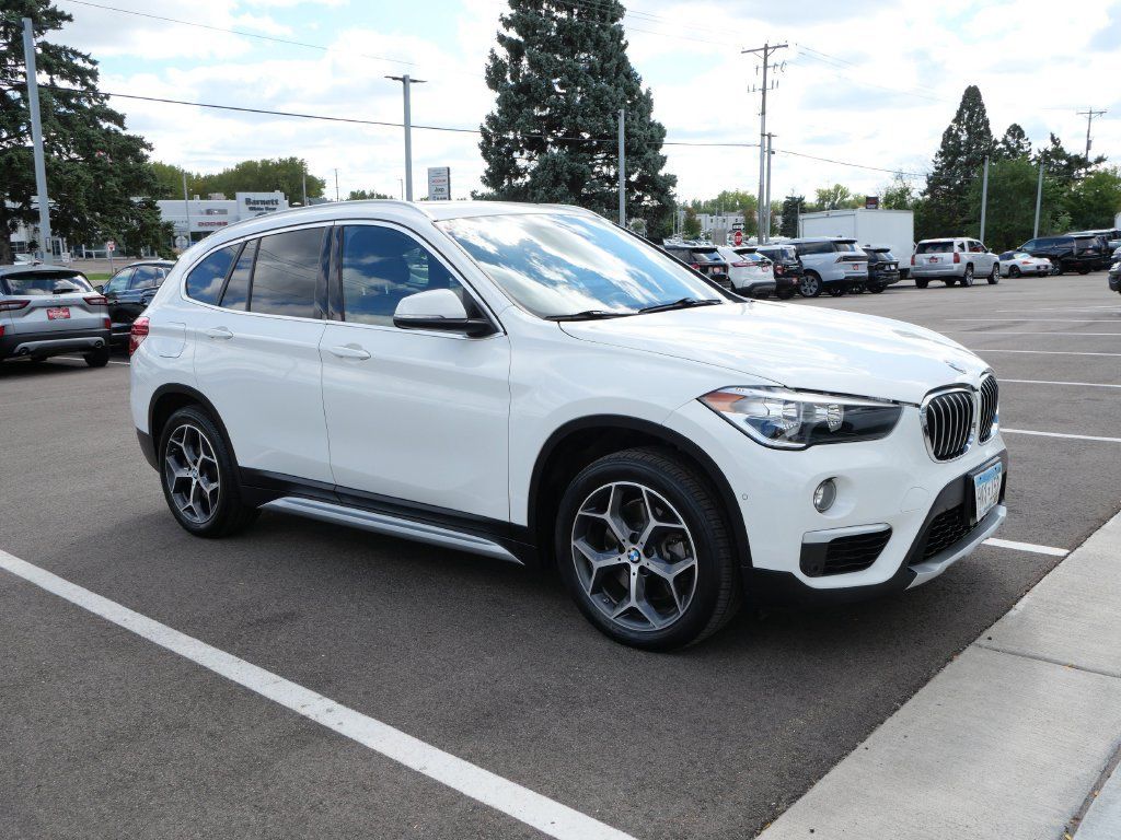 Used 2018 BMW X1 xDrive28i AWD/4WD image 3