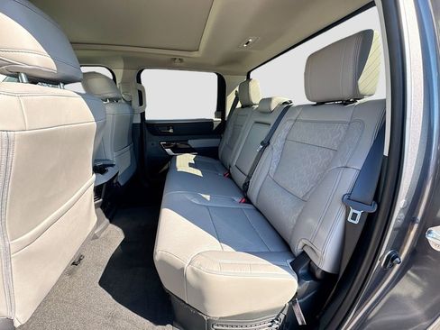 Used 2024 Toyota Tundra Limited image 31