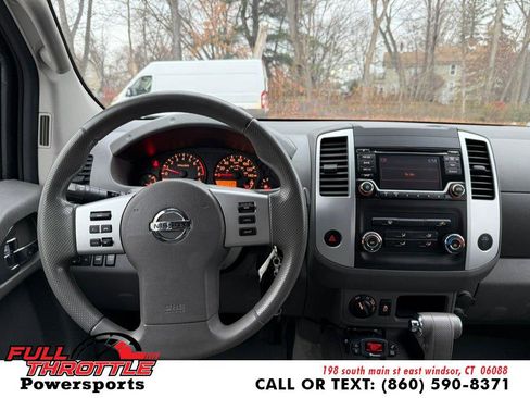 Used 2015 Nissan Frontier SV image 23