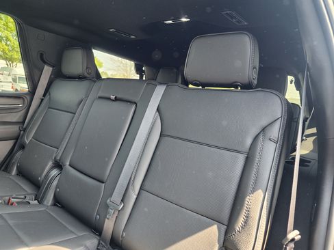 Used 2023 GMC Yukon Denali AWD/4WD image 14