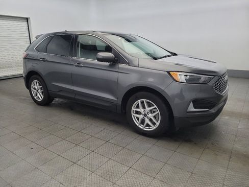 Used 2023 Ford Edge SEL image 11