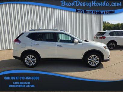 Used 2016 Nissan Rogue SV w/ SV Premium Package