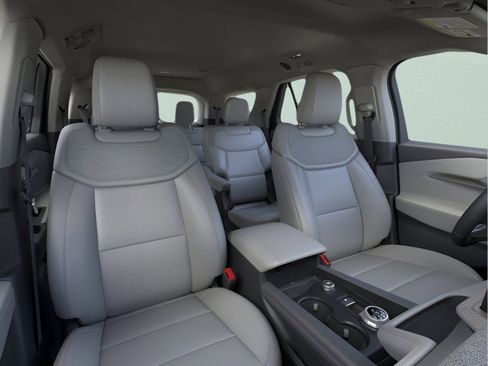 New 2026 Ford Explorer Active image 10