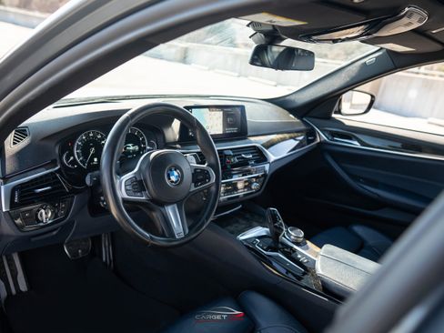 Used 2019 BMW 540i w/ M Sport Package RWD image 13