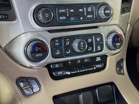 Used 2019 GMC Yukon SLT w/ Open Road Package AWD/4WD image 14