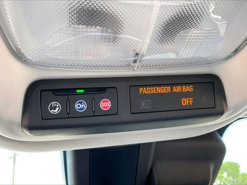 Used 2021 Chevrolet TrailBlazer LS image 31