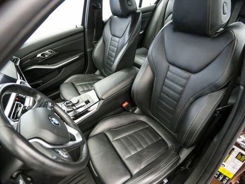Used 2019 BMW 330i xDrive Sedan w/ Premium Package AWD/4WD image 19