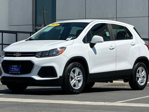 Used 2020 Chevrolet Trax LS FWD image 7