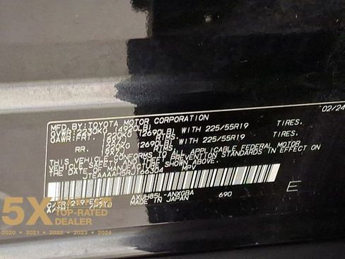 Used 2024 Toyota Venza Nightshade image 31