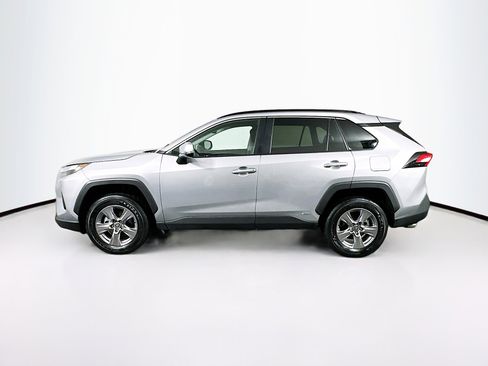 Used 2025 Toyota RAV4 XLE image 4