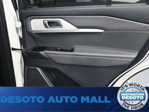 Certified 2025 Ford Explorer Active AWD/4WD image 13