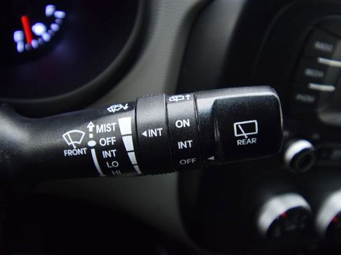 Used 2016 Kia Soul + image 27