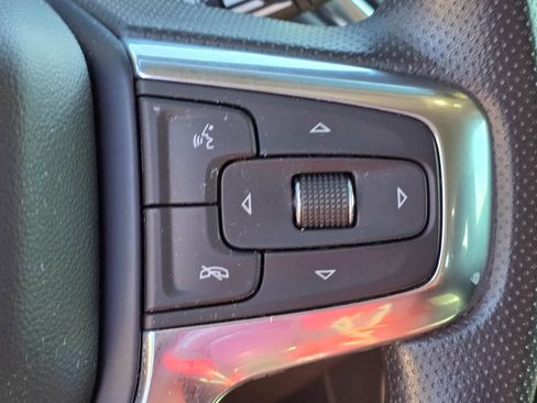 Used 2022 Chevrolet Blazer LT FWD image 19