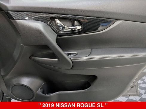 Used 2019 Nissan Rogue SL w/ Premium Package AWD/4WD image 33