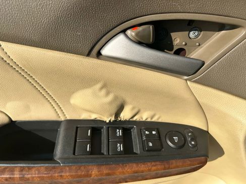 Used 2010 Honda Accord EX-L image 10