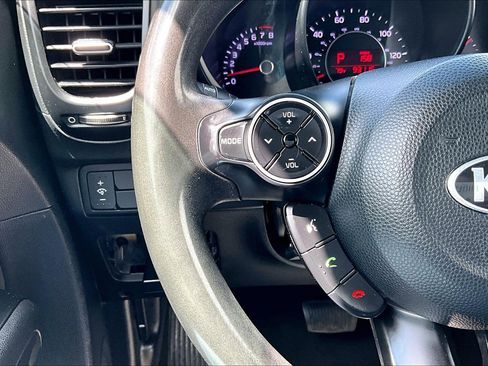 Used 2019 Kia Soul + FWD image 15