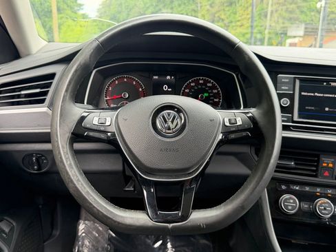 Used 2020 Volkswagen Jetta FWD image 40