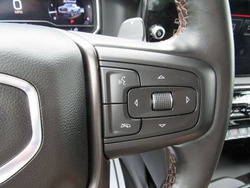 Used 2024 GMC Sierra 1500 AT4 w/ Technology Package AWD/4WD image 22