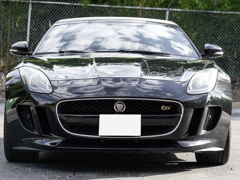 Used 2015 Jaguar F-TYPE S RWD image 21