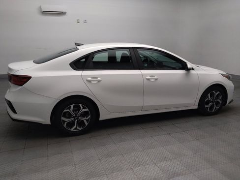 Used 2019 Kia Forte LXS FWD image 10