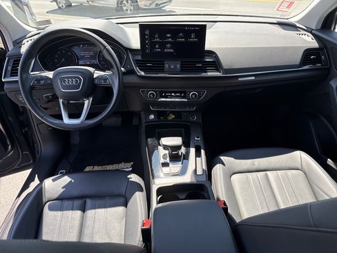 Used 2023 Audi Q5 2.0T Premium w/ Convenience Package AWD/4WD image 14