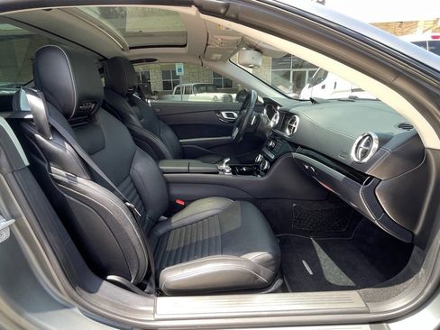 Used 2015 Mercedes-Benz SL 550 image 36