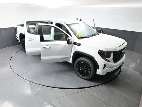 New 2026 GMC Sierra 1500 Elevation w/ Elevation Premium Package AWD/4WD image 57