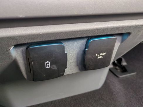 Used 2024 Ford F150 XLT w/ Mobile Office Package image 16