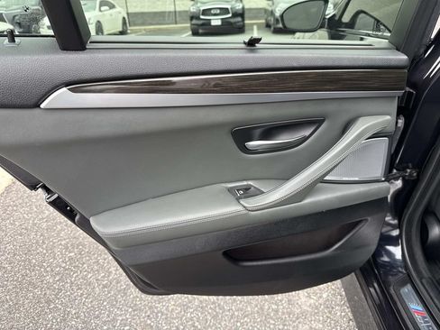 Used 2013 BMW M5 RWD image 32