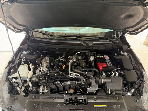 Used 2025 Nissan Altima 2.5 SR image 31