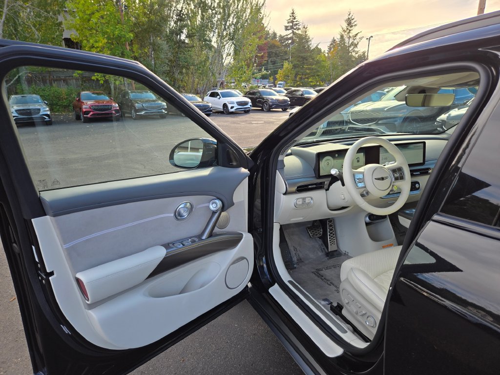 Used 2023 Genesis GV60 Performance AWD/4WD image 20