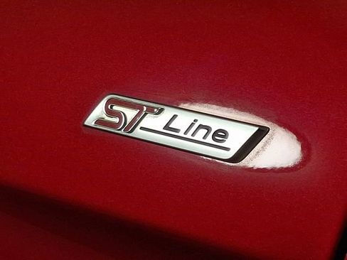 Used 2022 Ford Edge ST-Line w/ Class II Trailer Tow Package AWD/4WD image 31