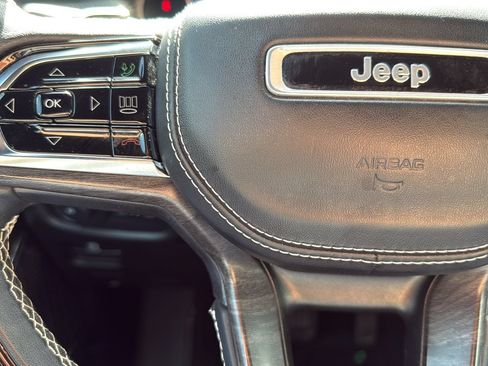 Used 2023 Jeep Grand Cherokee L Overland w/ Advanced Protech Group III AWD/4WD image 14